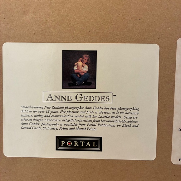 Vintage Anne Geddes Babies in Tulips 8x10 Wall Hanging Real Glass Wood Frame EUC - Picture 5 of 7